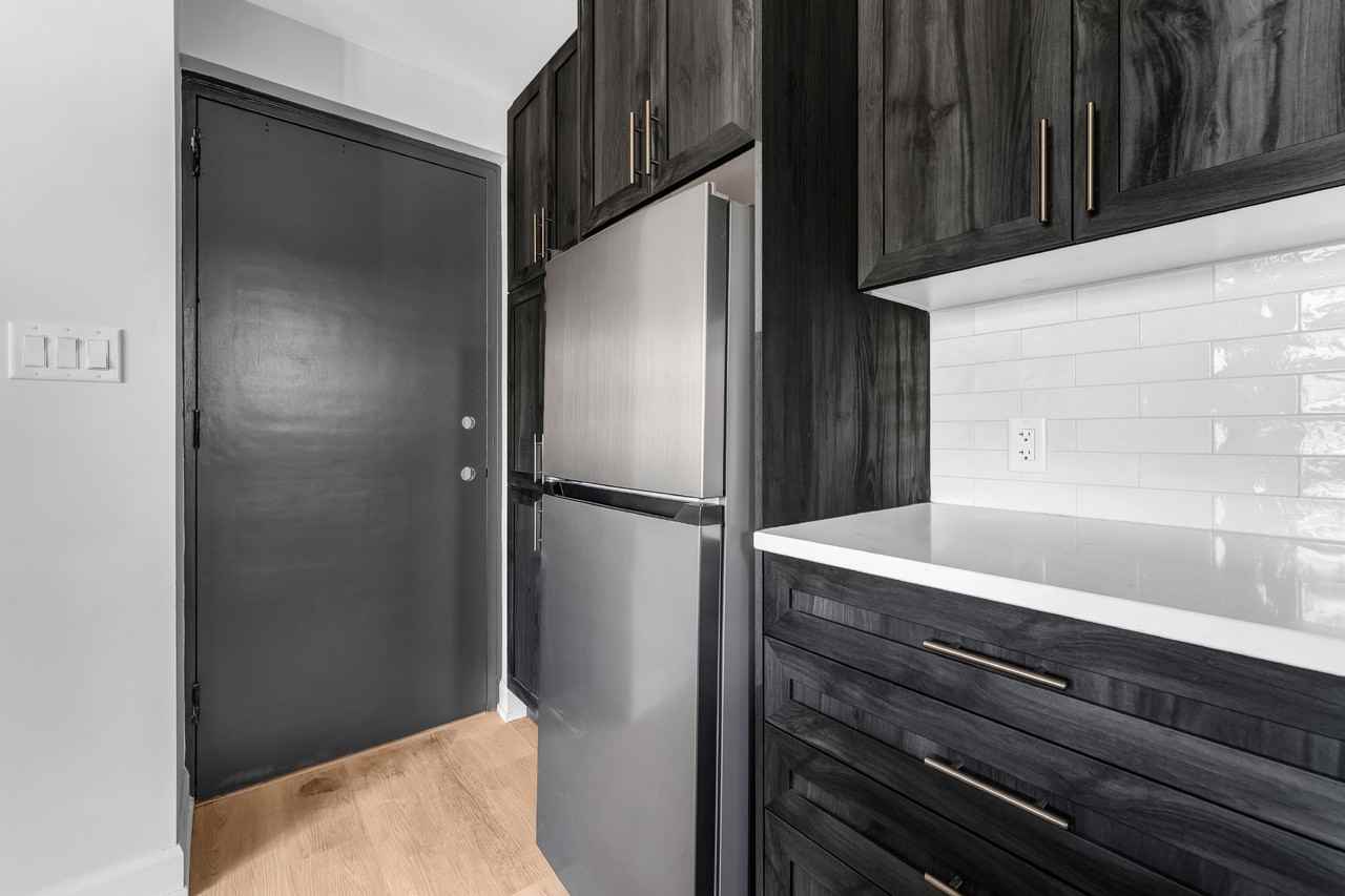 658 Somerset Street West - Photo 2 of 50