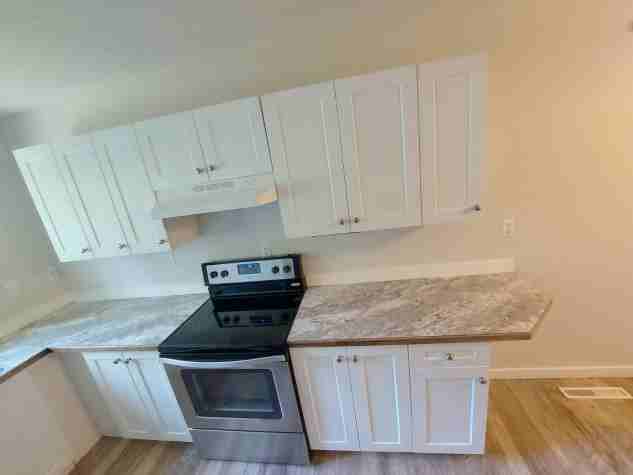 LOCATION LOCATION LOCATION!! PRICE DROP!! - Photo 3 of 14