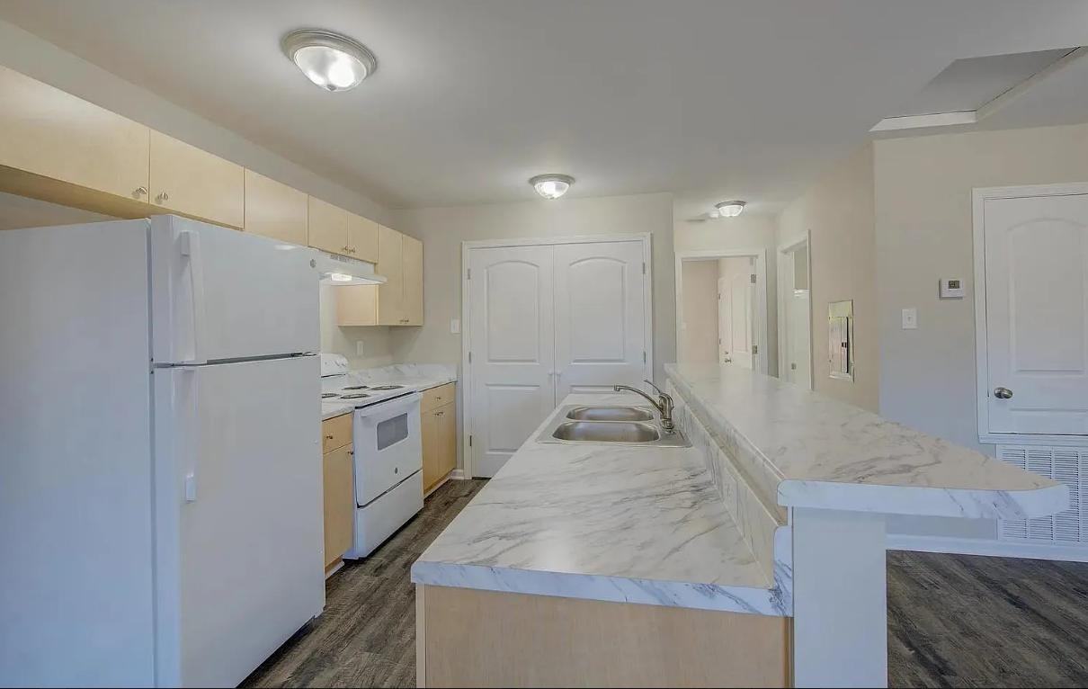 105 Morris Dr Apt B - Photo 3 of 4