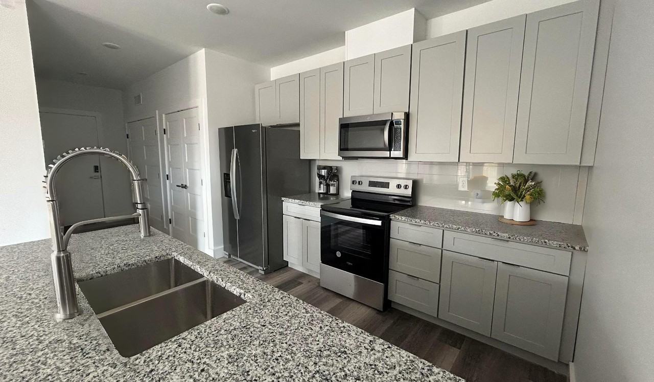 Monte Vista - Photo 6 of 14