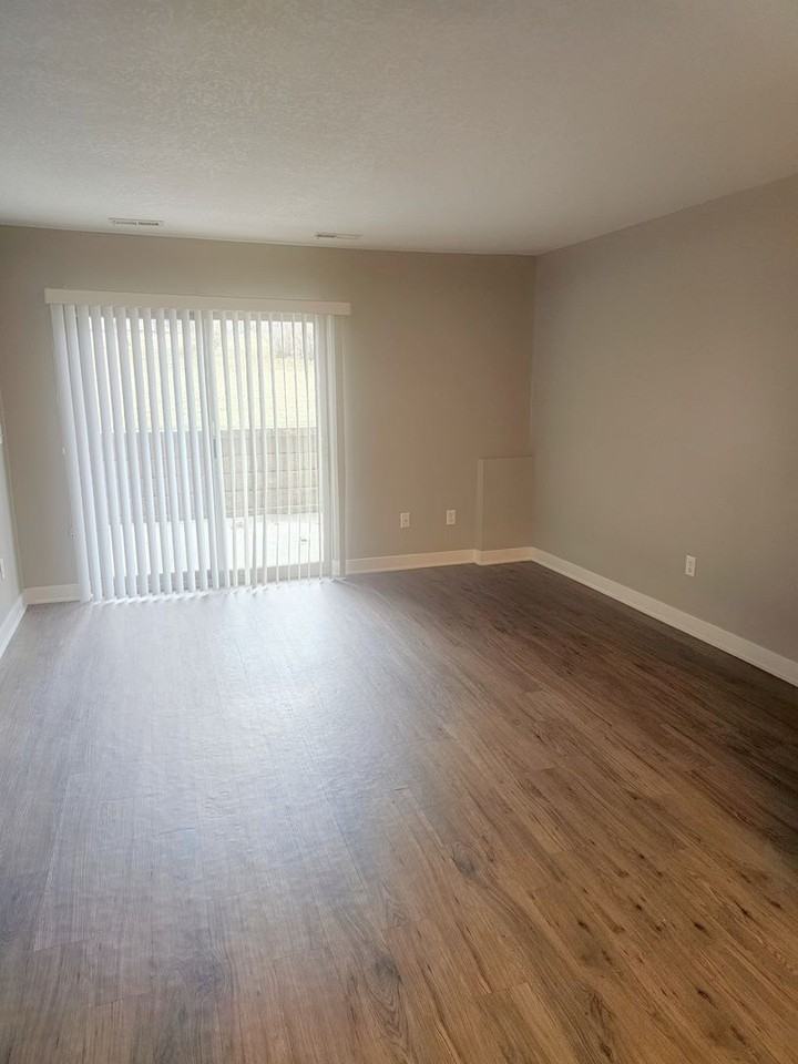 Walnut Creek Apartments - Photo 2 of 16