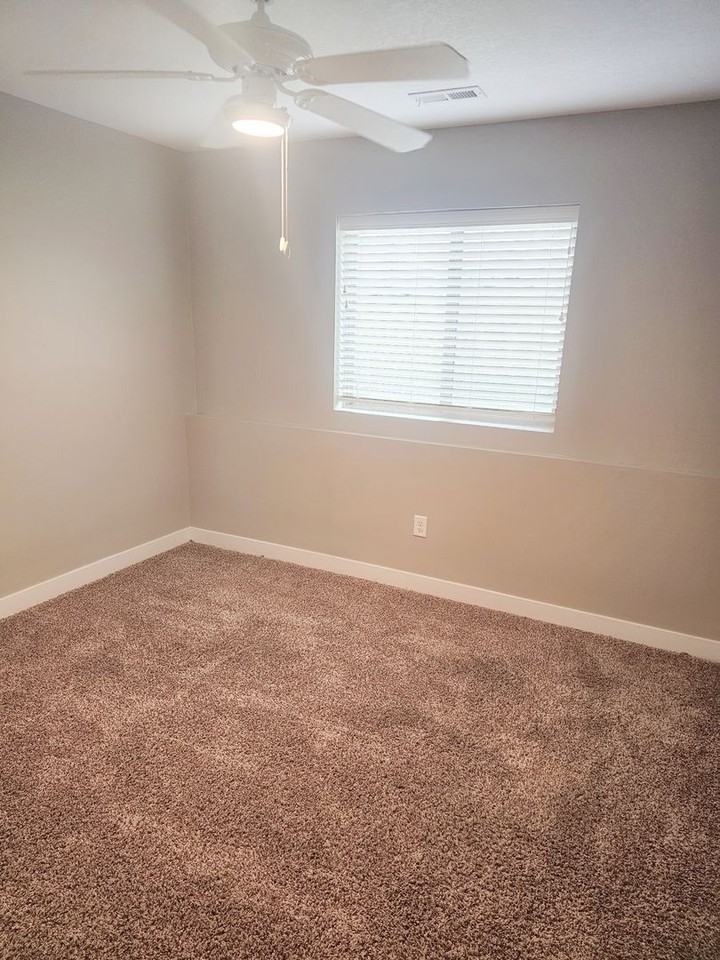 Walnut Creek Apartments - Photo 5 of 16