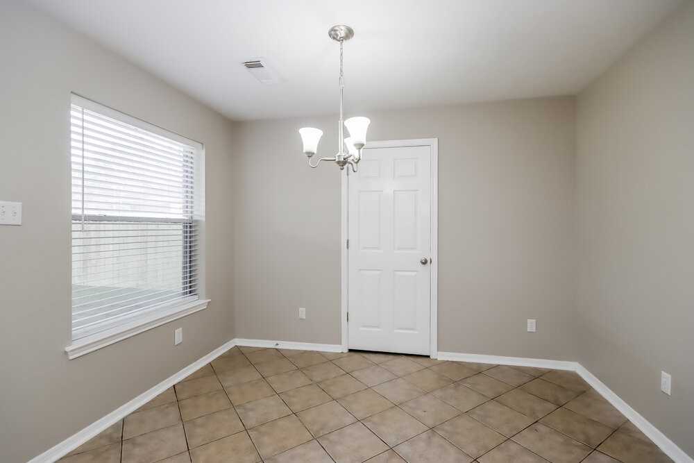 2915 Eagle Nest Ln - Photo 7 of 17