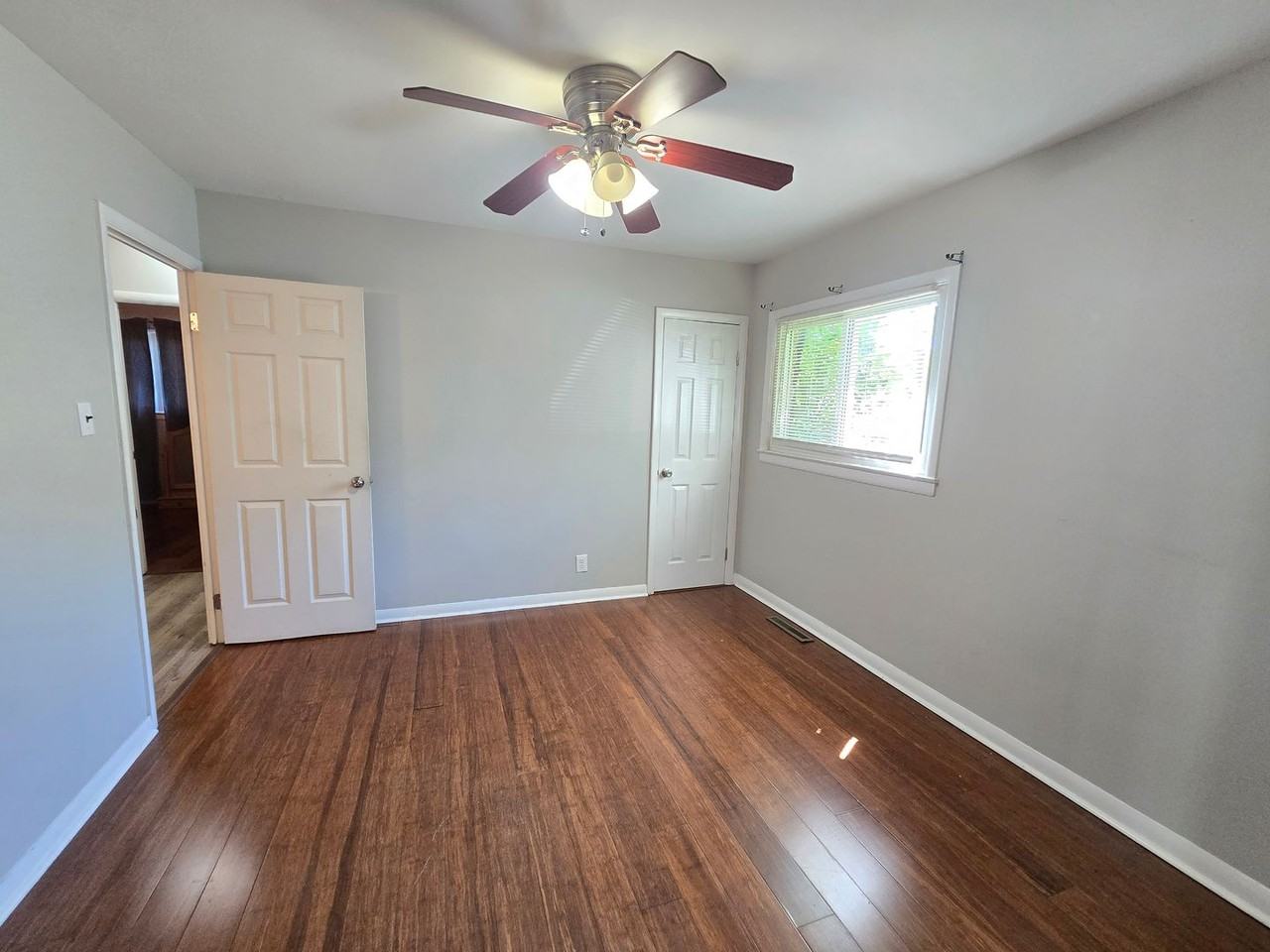3318 Moulton Ln - Photo 7 of 15