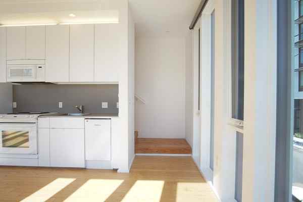 1906 Nw Overton St #A - Photo 5 of 14