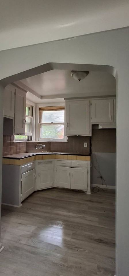 19336 Hoover Street - Photo 2 of 9