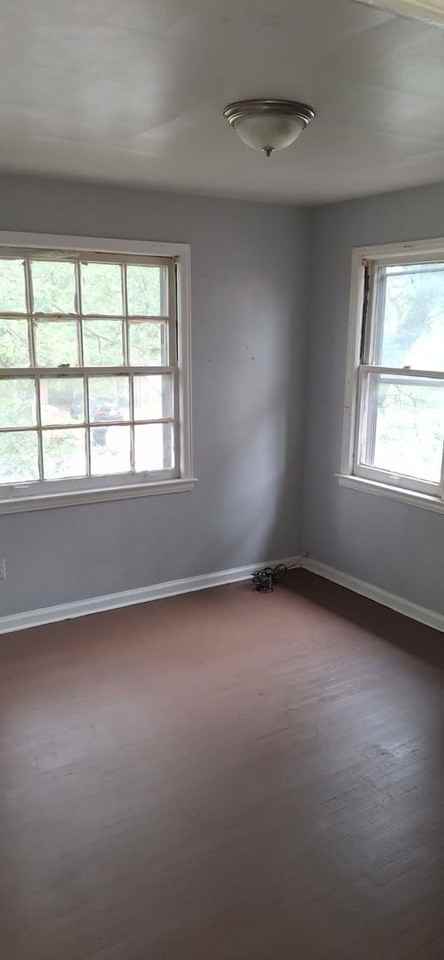 19336 Hoover Street - Photo 7 of 9