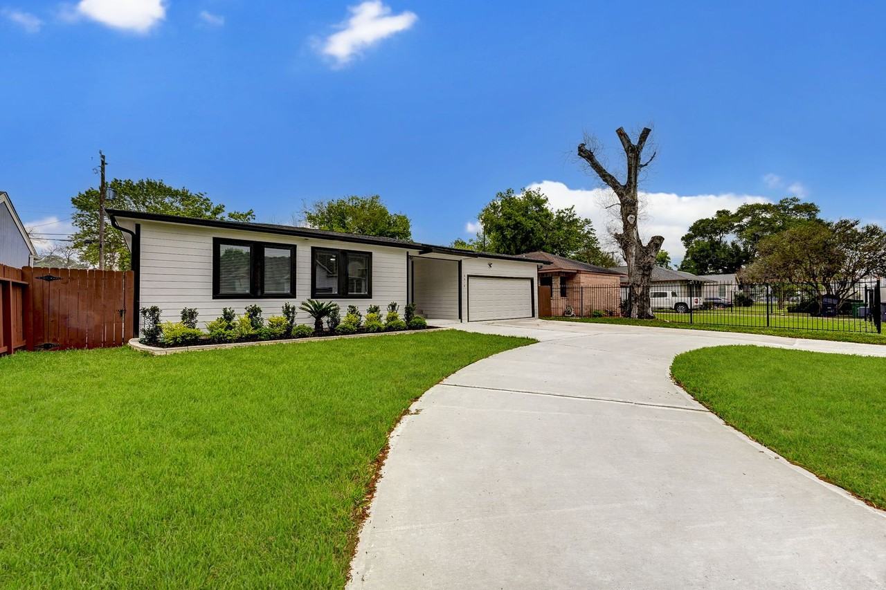 6618 Winton St - Photo 2 of 23