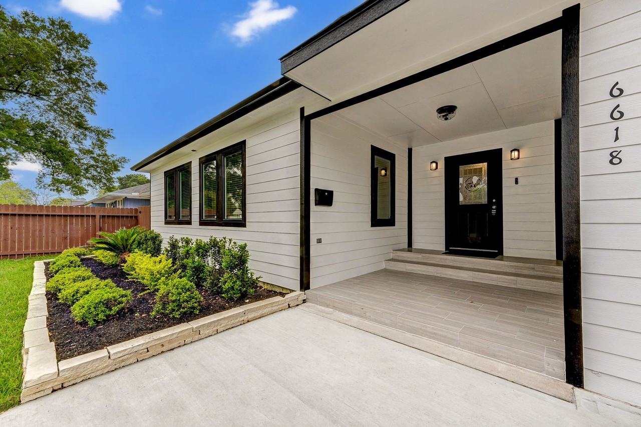 6618 Winton St - Photo 3 of 23