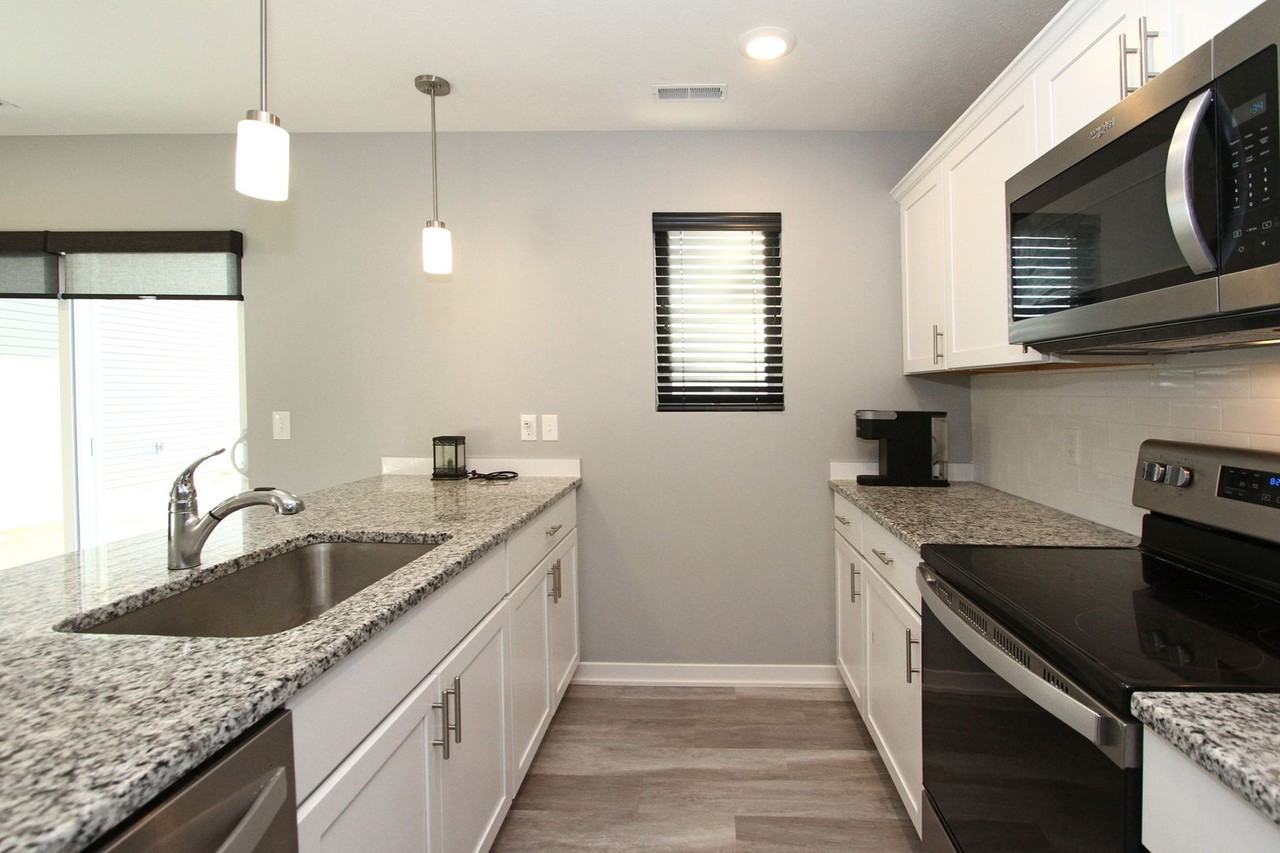 4824 N 36th St - Photo 5 of 13