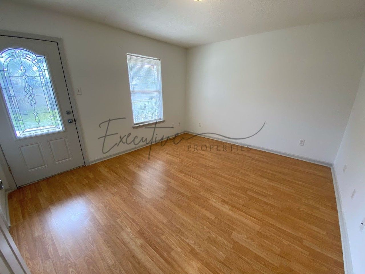 349 E Sale Rd - Photo 7 of 18