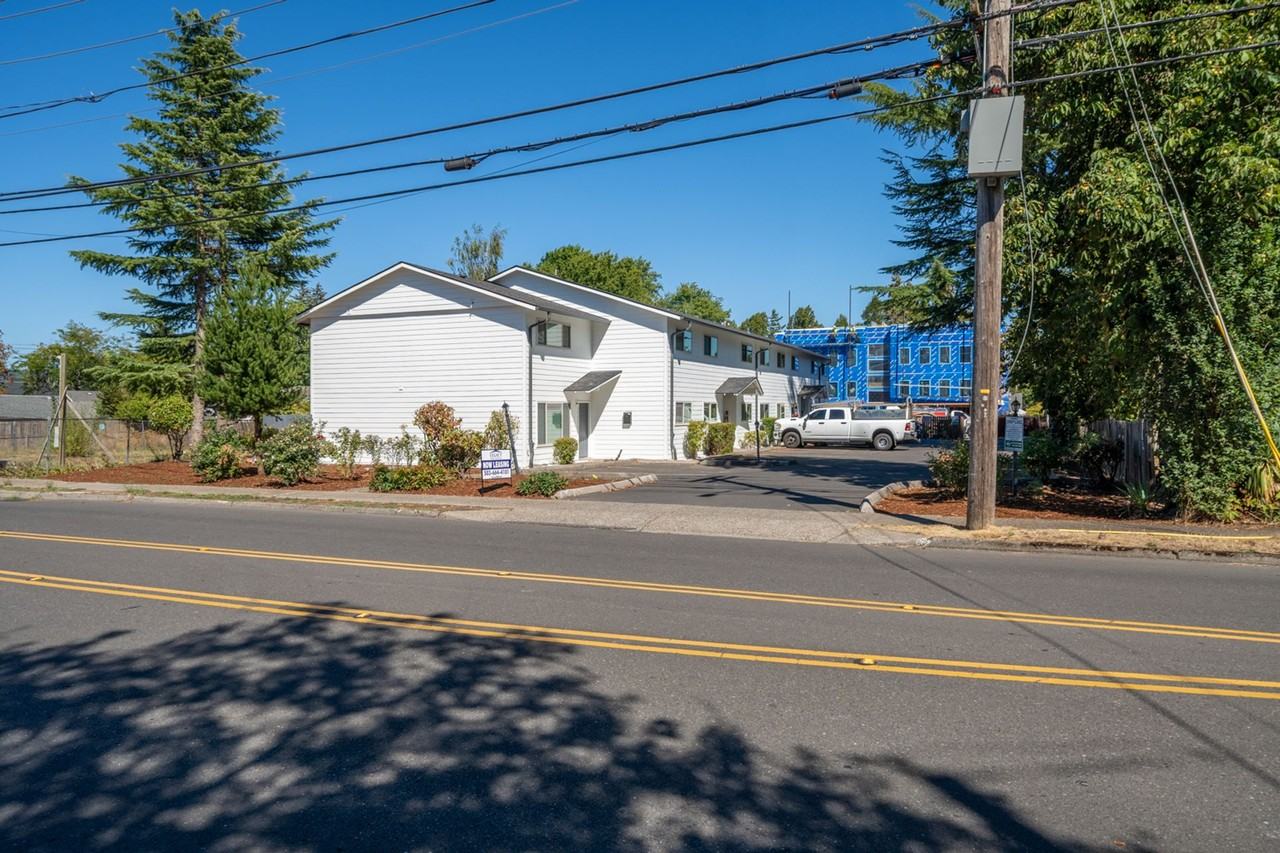 Rosina Apartments - Photo 2 of 25