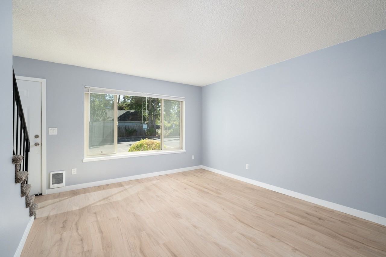 Rosina Apartments - Photo 7 of 25