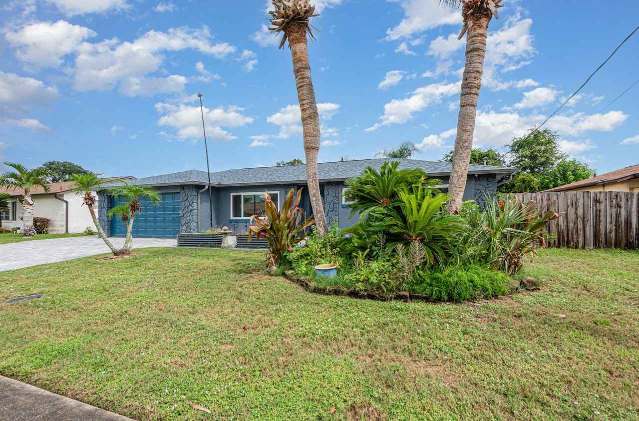 986 Sycamore Dr - Photo 2 of 25