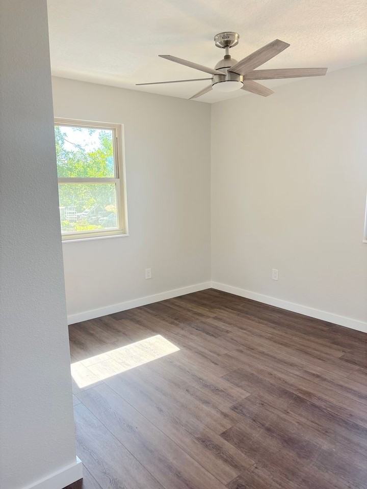 1501 River Rd - Photo 7 of 10