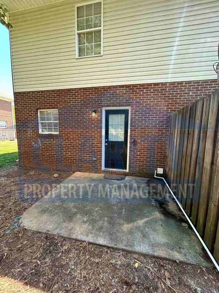 865 Stone Glen Trl Nw - Photo 3 of 16