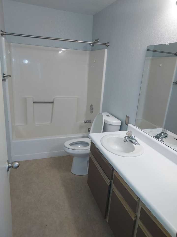 2008 Mesquite Ln - Photo 3 of 11