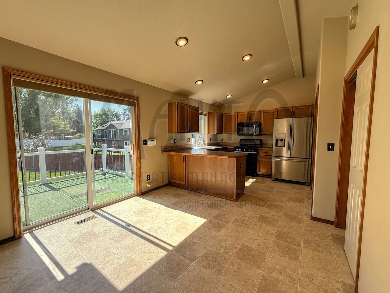 15206 N Wilson Ct - Photo 4 of 29