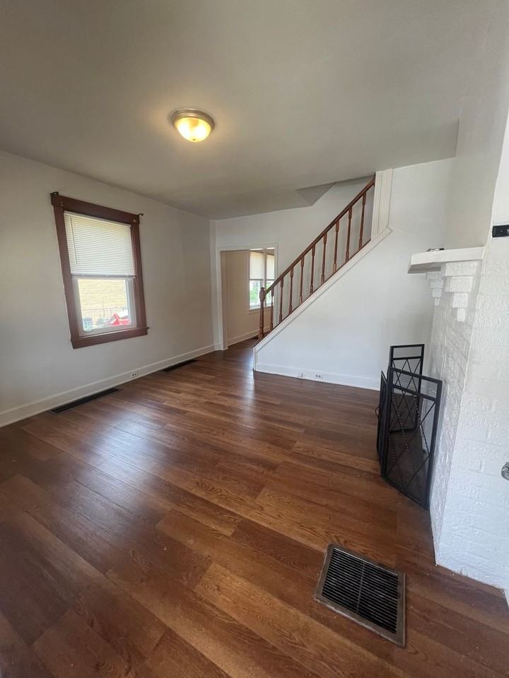 64 Wynne Ave - Photo 2 of 15