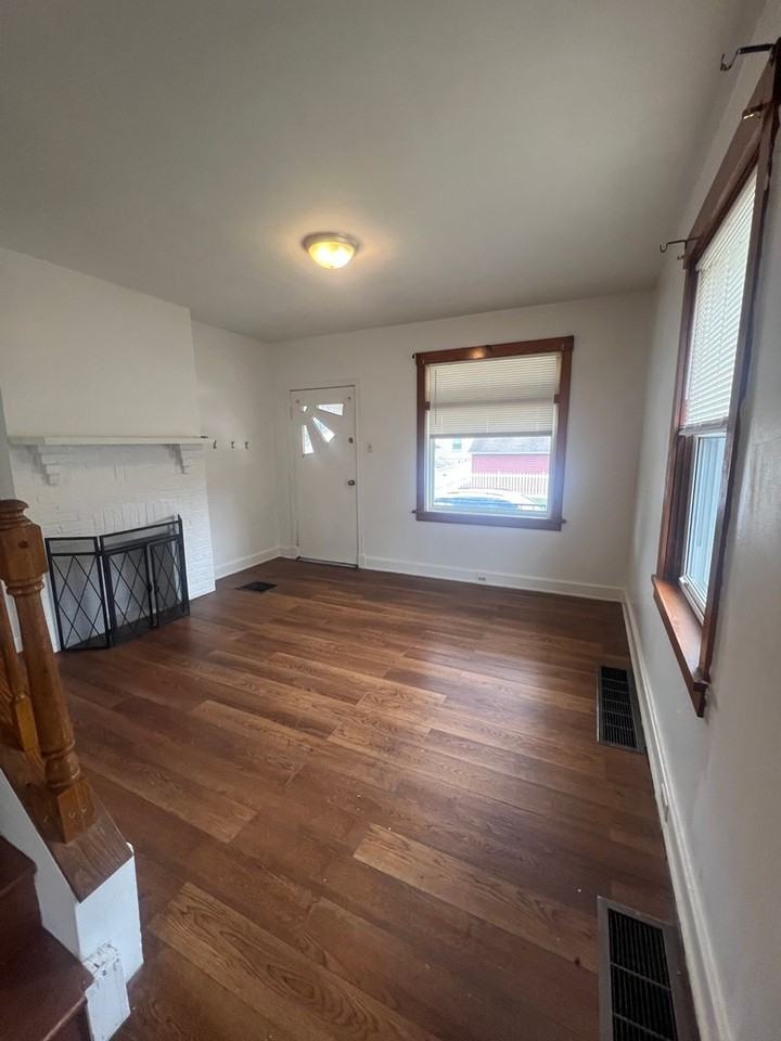 64 Wynne Ave - Photo 3 of 15