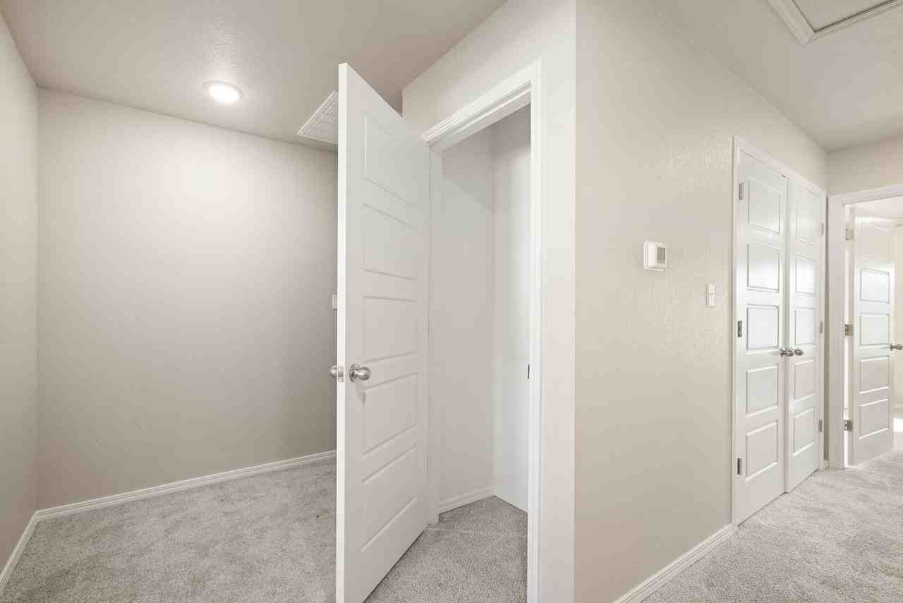 1914-1935 Linwood Drive - Photo 3 of 15