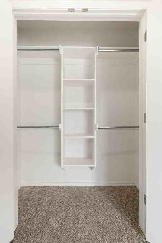 1914-1935 Linwood Drive - Photo 6 of 15