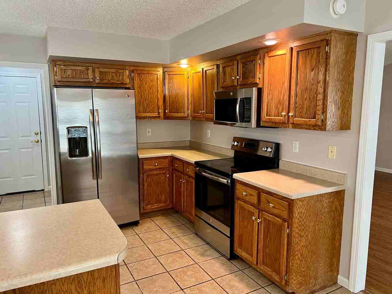 2105 Sheffield Dr - Photo 6 of 23