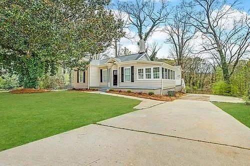 495 Hutchens Rd Se - Photo 3 of 25