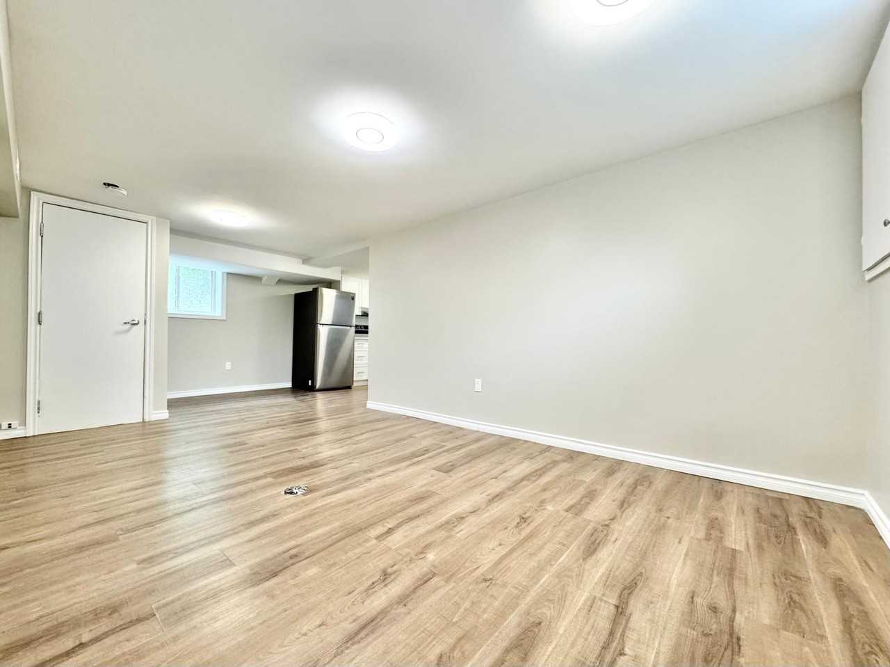 33 Dunkirk Rd Lowr - Photo 4 of 17