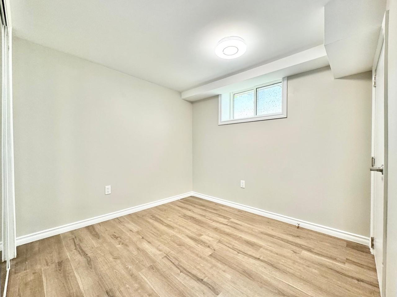 33 Dunkirk Rd Lowr - Photo 7 of 17