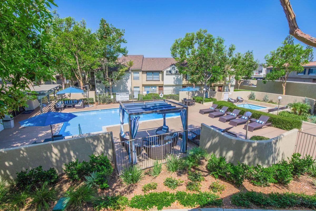 155 S Angelina Dr - Photo 2 of 25