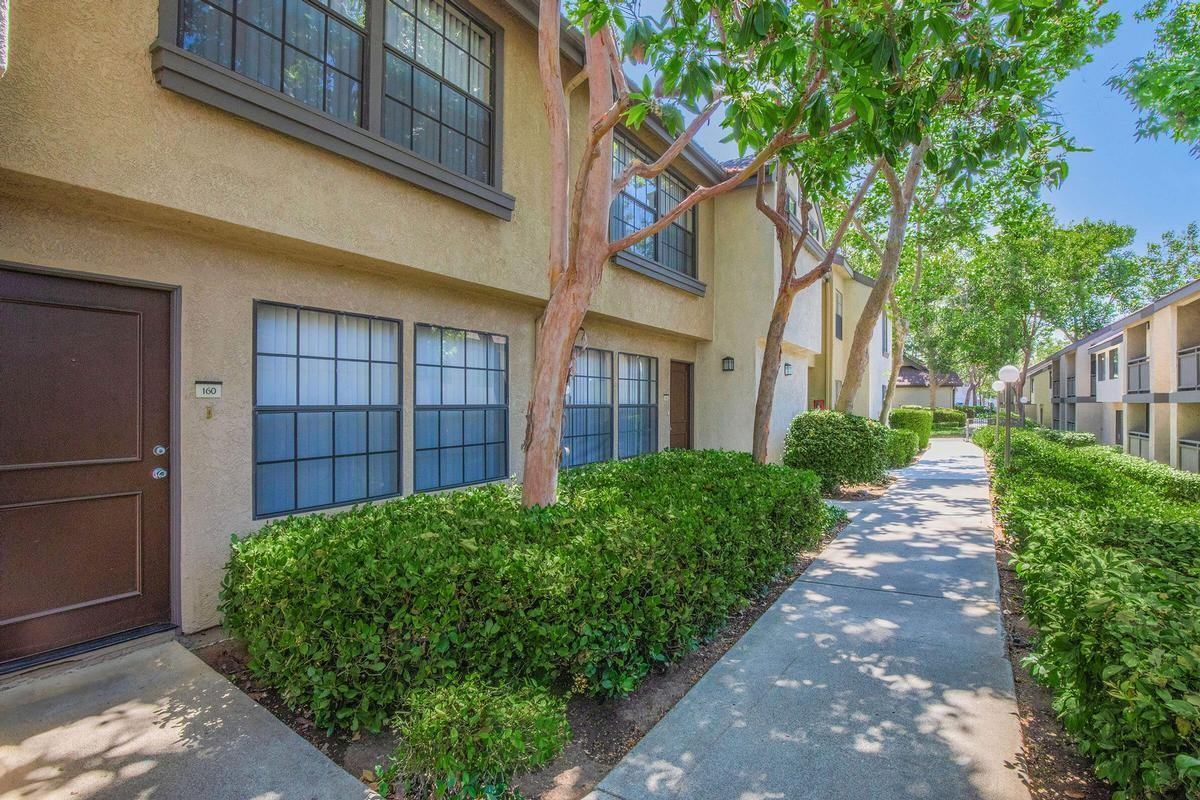 155 S Angelina Dr - Photo 3 of 25