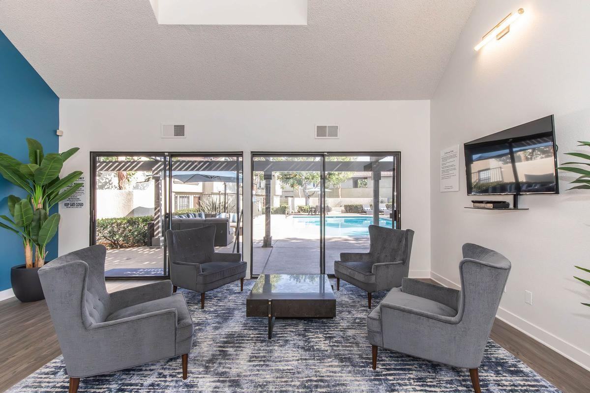 155 S Angelina Dr - Photo 5 of 25