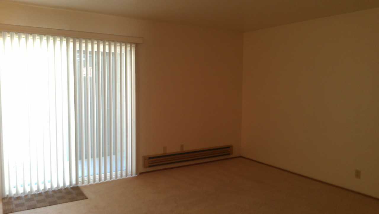 780 S. 11th Street Apartments - Photo 5 of 20