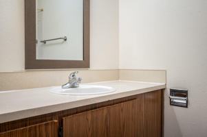 featured image of 2525 Ne Stephens St