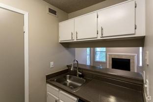 100 Arbor Lake Blvd - Photo 1 of 1