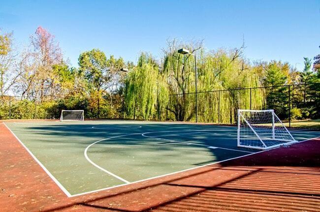 100 Arbor Lake Blvd - Photo 4 of 50