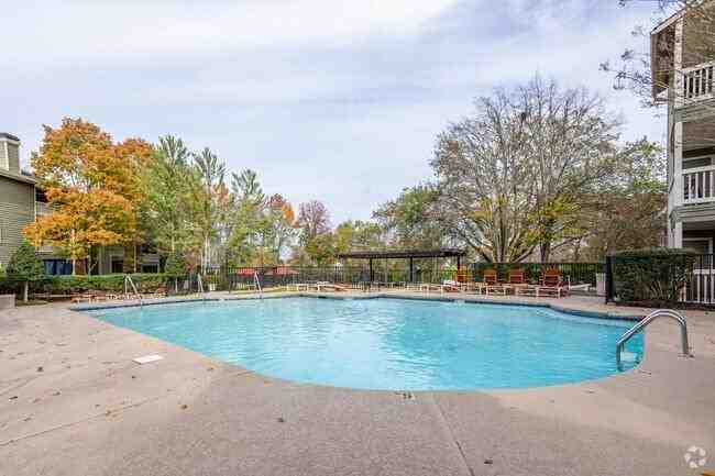 100 Arbor Lake Blvd - Photo 4 of 50