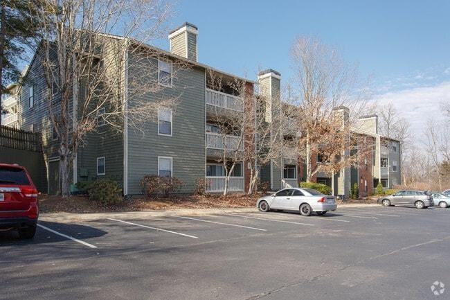 100 Arbor Lake Blvd - Photo 4 of 50