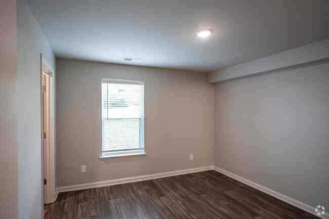 100 Arbor Lake Blvd - Photo 5 of 50