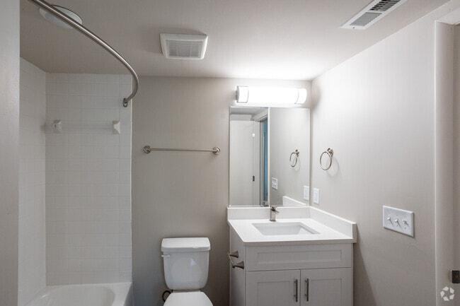 100 Arbor Lake Blvd - Photo 5 of 50