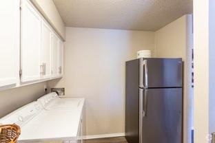 100 Ridgelake Pkwy - Photo 1 of 1