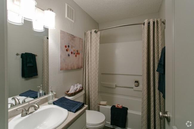 100 Ridgelake Pkwy - Photo 3 of 50