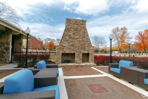 featured image of 100 Ridgelake Pkwy