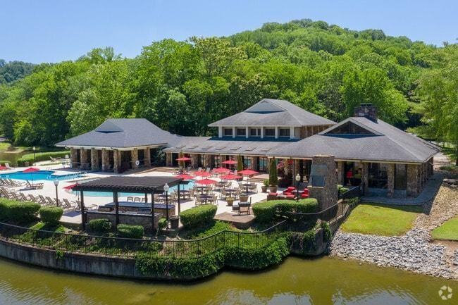 100 Ridgelake Pkwy - Photo 2 of 50