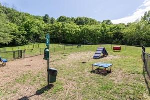 featured image of 100 Ridgelake Parkway