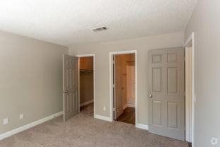 100 Ridgelake Pkwy - Photo 1 of 1