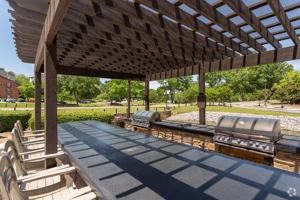 featured image of 100 Ridgelake Pkwy