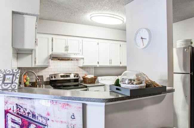 100 Ridgelake Pkwy - Photo 7 of 50