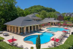 featured image of 100 Ridgelake Pkwy